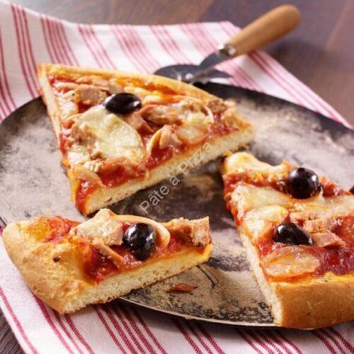 Recette de Pizza au thon et olives noires