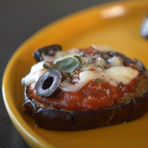 Pizza aubergine avec 5 ingrédients