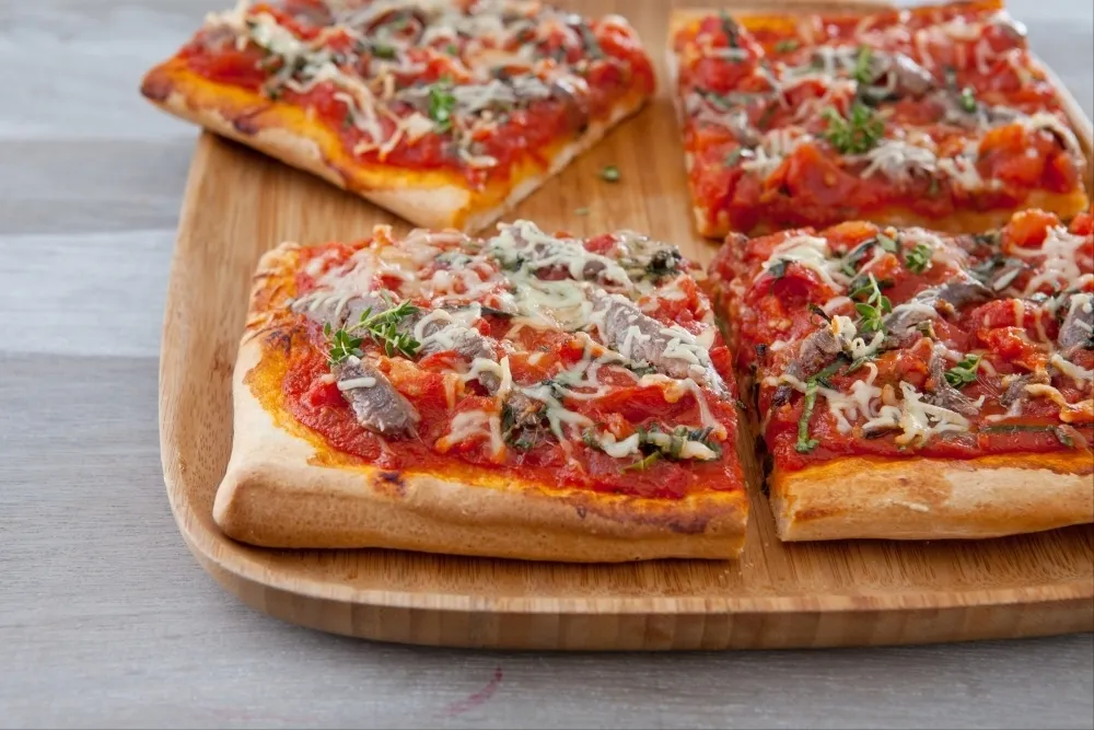pizza-aux-anchois-et-thym-frais