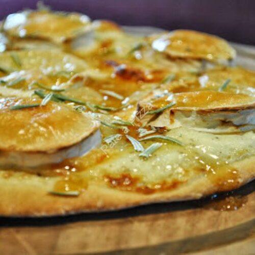 Pizza Cévenol : chèvre et miel