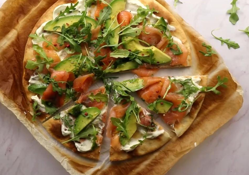 Pizza saumon avocat