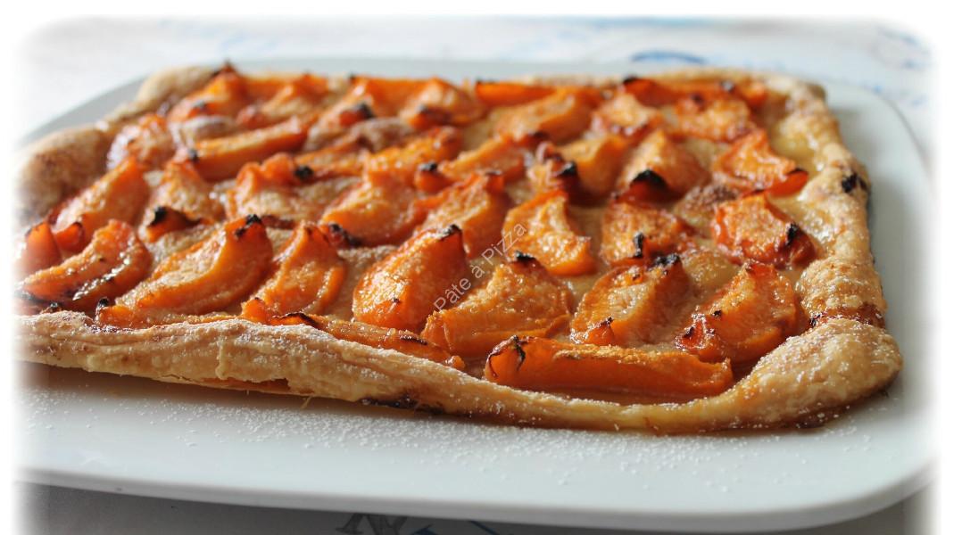 Pizza sucrée aux abricots et praliné